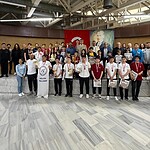 Gölcük’te Zekâ Hamleleri Yarıştı: 11. Geleneksel Satranç Turnuvası Şampiyonlarını Seçti!