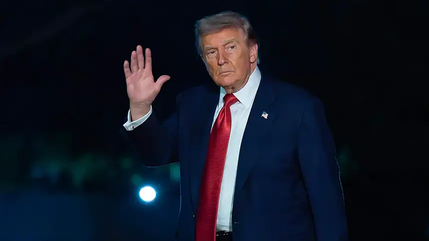 Trump: "(İran İle Ateşkesin Son Derece Zayıf Olduğunu Söyleyebilirim"