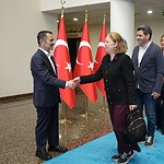 Vali Aktaş, Kamu Personeliyle Bayramlaştı Ekipler 9 Gün Boyunca Sahada Olacak