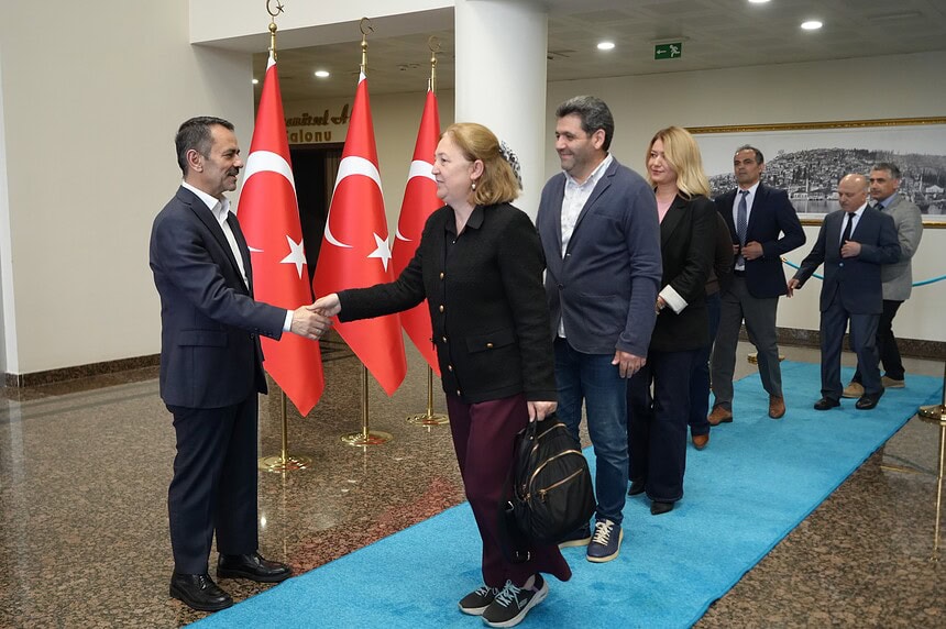 Vali Aktaş, Kamu Personeliyle Bayramlaştı Ekipler 9 Gün Boyunca Sahada Olacak