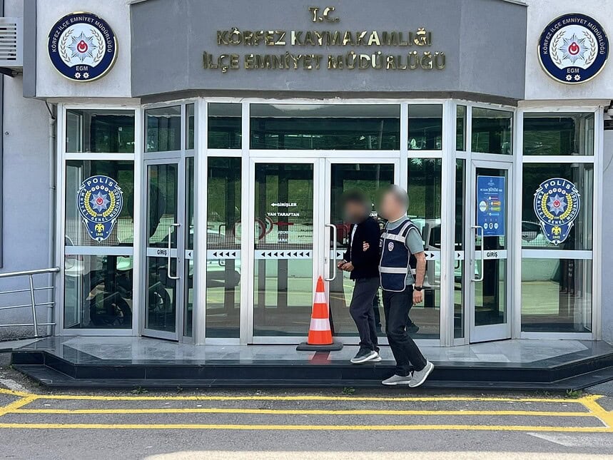 Kocaeli Emniyetinden Kaçışa İzin Yok: 5 Yıl Cezası Bulunan Yağma Firarisi Yakalandı!