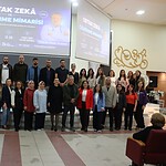 İzmit’te 19 Mayıs Vizyonu: Gençler Prof. Dr. Soner Yıldırım ile "Yapay Zeka ve Eğitimi" Konuştu!