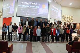 İzmit’te 19 Mayıs Vizyonu: Gençler Prof. Dr. Soner Yıldırım ile "Yapay Zeka ve Eğitimi" Konuştu!