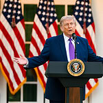 İran'dan Donald Trump'a Sert Tepki: "Diplomasiye Üçüncü Kez İhanet Etti"
