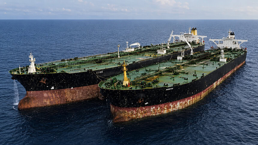 ABD'den İran Petrolü İçin 15 Milyon Dolar Ödül
