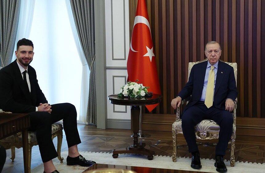 Cumhurbaşkanı Erdoğan, NBA Yıldızı Alperen Şengün'ü Cumhurbaşkanlığı Külliyesi'nde Kabul Etti!