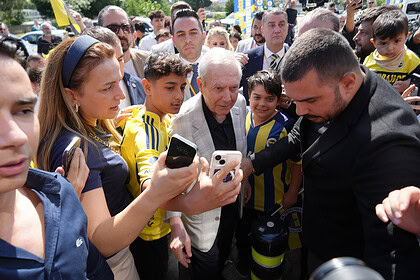 Aziz Yıldırım Kocaeli'de Bombayı Patlattı: "İki Dünyaca Ünlü Santrforla Prensipte Anlaştık!"