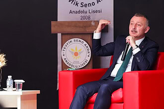 Başkan Büyükakın Tevfik Seno Arda'da: 'Kalıplarınızı Kırın'