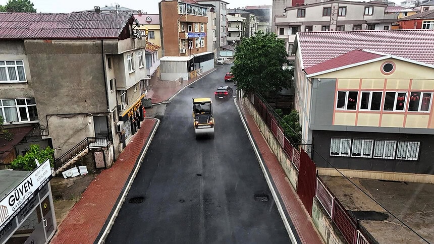 Darıca Mevlana Caddesi'ne 2 Bin 170 Ton Asfalt