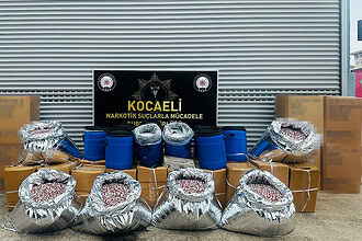 Darıca'da Dev Operasyon: 40 Milyon Haplık Ham Madde