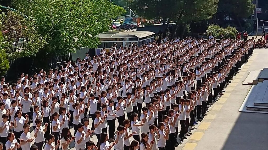 İzmit Kaşık Oyunu Etkinliği: 537 Ortaokul Öğrencisi Sahnede