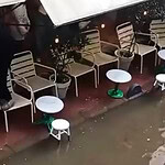 İzmit'te Sağanak: Caddeler Göle Döndü, Rögarlar Taştı