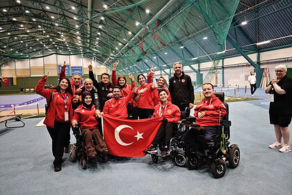 Finlandiya’da Kağıtspor Rüzgarı: Havva Alyurt'dan Dünya Üçüncülüğü!
