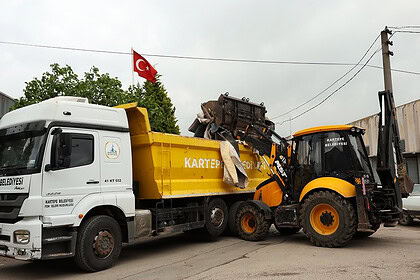 Kartepe Belediyesi'nden Bayram Temizliği: Tankerler Sahada