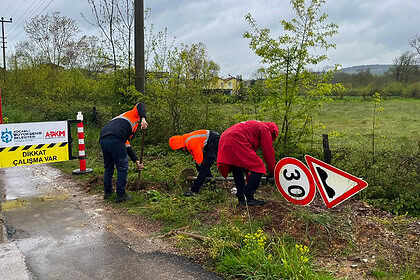 Kocaeli Trafik Levhası Onarımı: A Takımı Kırsalda Sahaya İndi