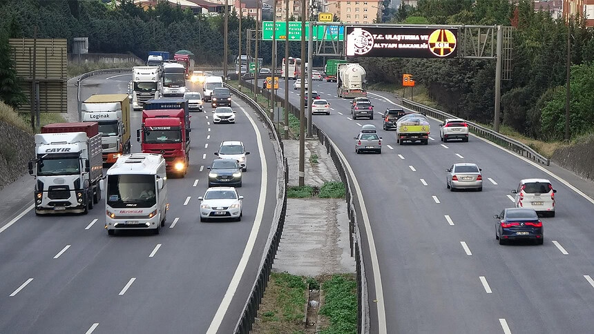 Kocaeli'de Bayram Trafiği: Ağır Vasıtalara 36 Saat Yasak