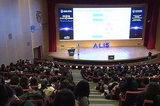 MIT'li Türk Bilim İnsanından Elektronik Sütyen: Uzaya Çıktı