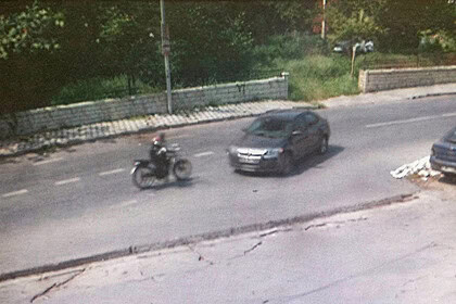 Kartepe’de Motosiklet Kazası: Otomobille Çarpışan Sürücü Yaralandı! O Anlar Kamerada