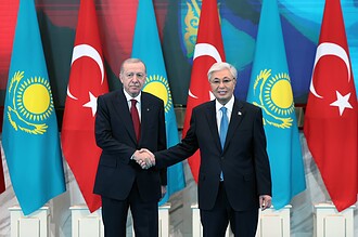 Türk Dünyasında Tarihi Nişan: Hoca Ahmet Yesevi Nişanı İlk Kez Cumhurbaşkanı Erdoğan’a Verildi!