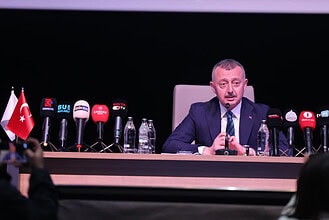 Başkan Büyükakın’dan Otopark Eleştirilerine Cevap Verdi: "Derdimiz Para Değil, Düzen!"