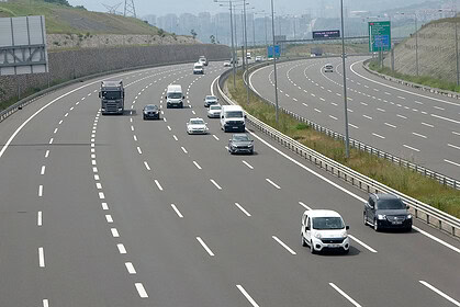 Bayram Yolcuları Dikkat: Kocaeli Otoyol Geçişlerinde Akşam Saatlerine Dikkat!