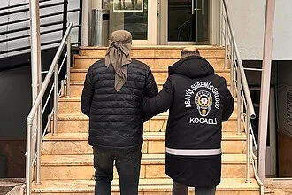Sahte Kimlikle 10 Yıl Kaçtı: 49 Yıl Hapsi Olan Firari Yakalandı