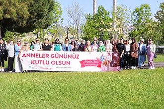 SEKA Park'ta Anneler Günü Yürüyüşü: Kadınlara Çam Fidanı