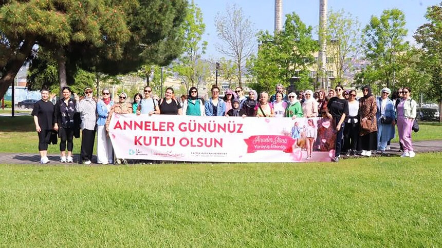 SEKA Park'ta Anneler Günü Yürüyüşü: Kadınlara Çam Fidanı
