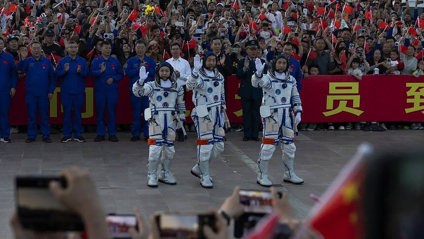 Çin Tiangong Uzay İstasyonu'na Rekor Görev: 1 Yıl Kalacak