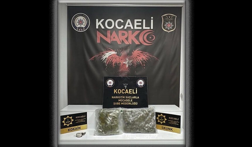 Derince’de Narkotik Operasyonu: Araçtan Kilolarca Uyuşturucu Çıktı!