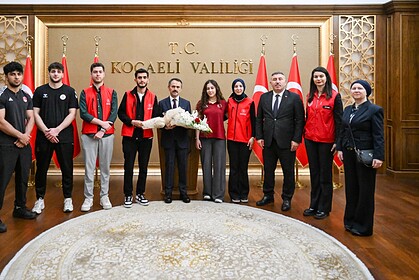 Kocaeli’de Gençlik Haftası Gururu: Genç Temsilcilerden Vali Aktaş’a Anlamlı Ziyaret