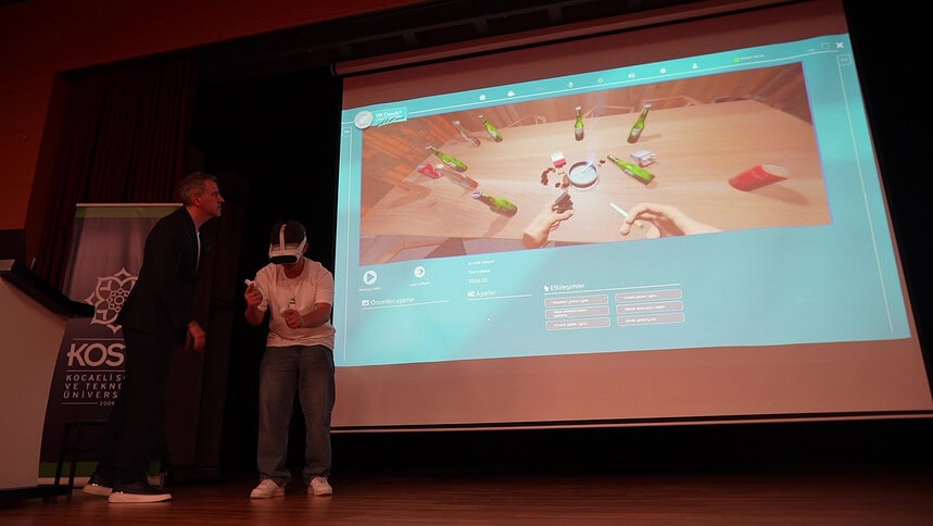 KOSTÜ Psikoloji Bölümünde VR Dönemi: Yapay Zeka ile Yeni Nesil Terapi Eğitimi!