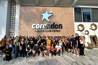 200 Hull City Taraftarı Türkiye'de: Acun'dan Davet