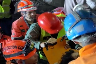 21 Yaşındaki Aaron Enkazdan Sağ Çıktı: 3 Ülke Seferber Oldu