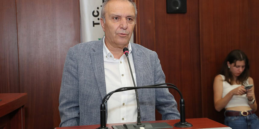 Siyaseti Bir Kenara Bıraktı, Gerçeği Söyledi! AKP'li Aykut Bozkurt'tan İzmit Belediyesi Hakkında Çarpıcı Sözler!