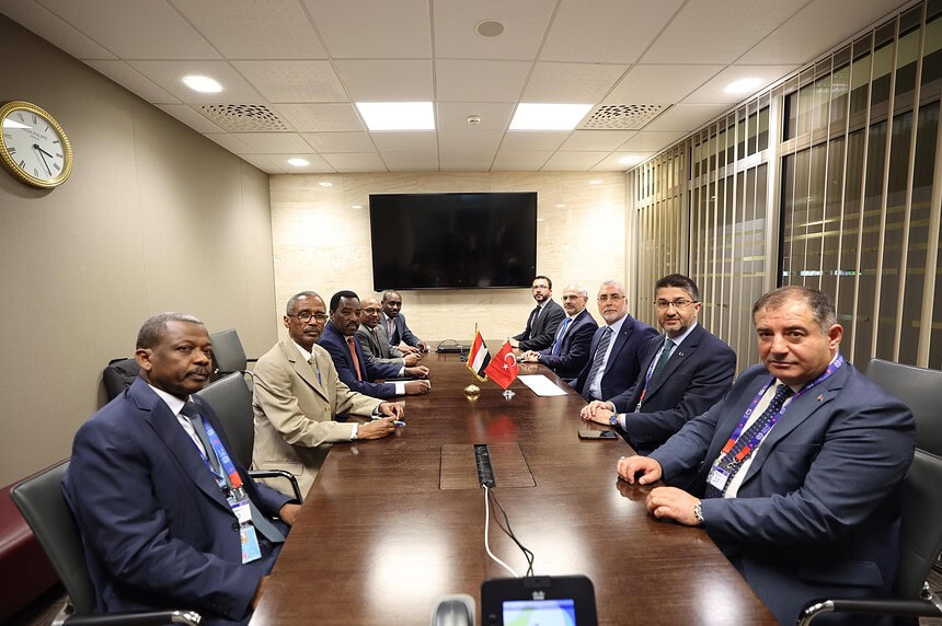 Bakan Işıkhan, ILO 114. Uluslararası Çalışma Konferansı kapsamında ikili görüşmeler gerçekleştirdi