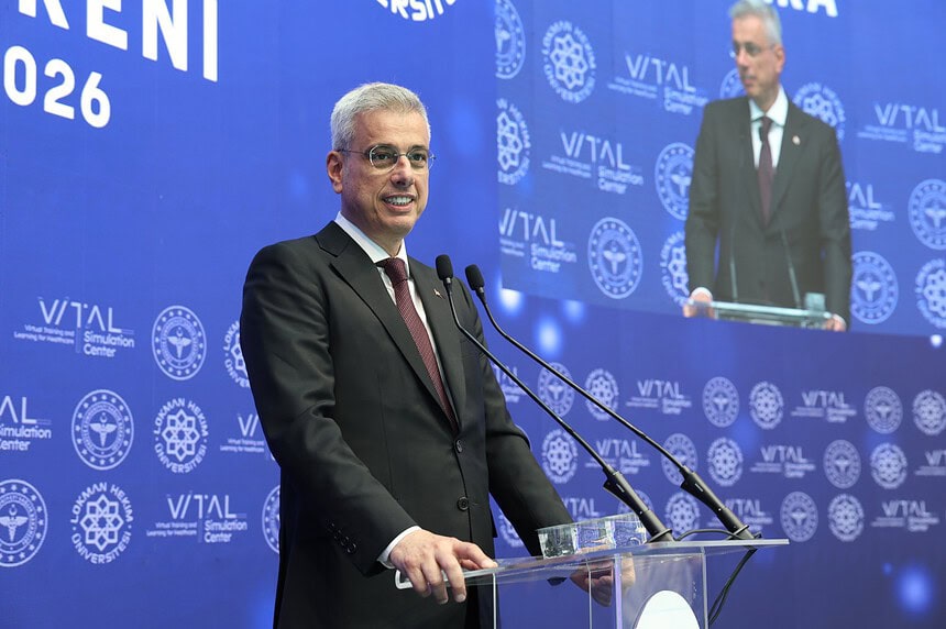 Bakan Memişoğlu Bilirseniz yönetirsiniz, bilirseniz ilerlersiniz, gelişirsiniz