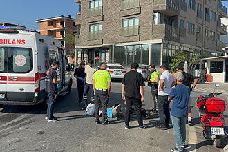 Darıca’da Kural Tanımayan Sürücü Dehşet Ters Yöne Girdi Motosiklete Çarptı: 2 Yaralı!