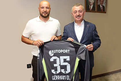 Gökhan Değirmenci Formasını Büyükakın’a Hediye Etti, Helallik İstedi