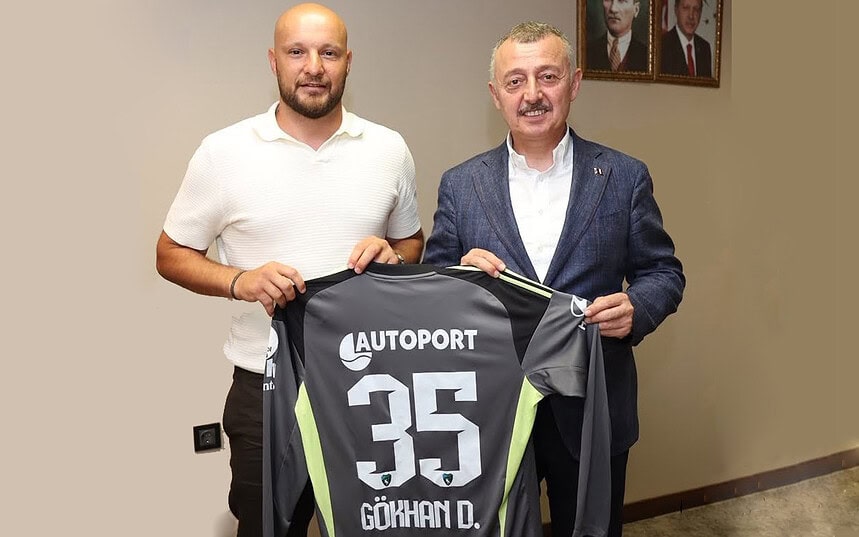 Gökhan Değirmenci Formasını Büyükakın’a Hediye Etti, Helallik İstedi