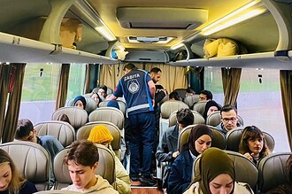 Gölcük Belediyesi Ücretsiz Üniversite Öğrenci Servisi: Ailelere Milyonlarca Liralık Destek!