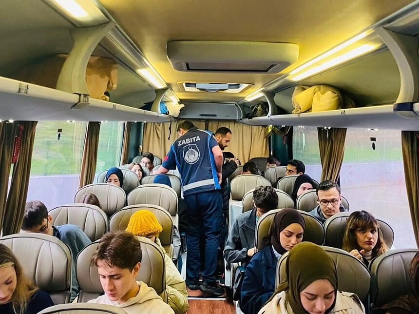 Gölcük Belediyesi Ücretsiz Üniversite Öğrenci Servisi: Ailelere Milyonlarca Liralık Destek!
