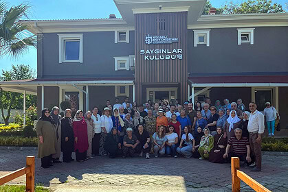 Kocaeli Büyükşehir Belediyesi Gölcük Saygınlar Kulübü’nden Renkli Etkinlik: Kuşaklar "Yaza Merhaba" Pikniğinde Buluştu!