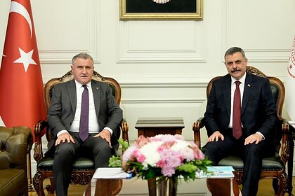 İçişleri Bakanı Çiftçi, Gençlik ve Spor Bakanı Bak İle Görüştü