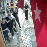 İzmit'te Dört Kişi Tarafından Öldüresiye Darp Edildi