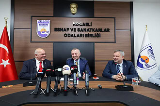 Kocaeli Büyükşehir Belediye Başkanı Tahir Büyükakın KESOB’u Ziyaret Etti: "Siz Proje Getirin Biz Destekleyelim"