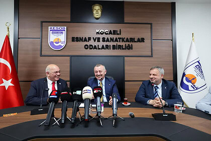 Kocaeli Büyükşehir Belediye Başkanı Tahir Büyükakın KESOB’u Ziyaret Etti: "Siz Proje Getirin Biz Destekleyelim"