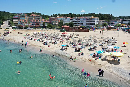 Kocaeli Sahilleri Ücret Tarifesi Açıklandı: 2026 Yılı Şezlong, Şemsiye, Çadır ve Karavan Park Fiyatları!
