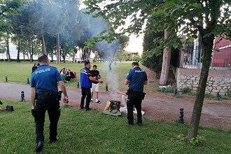 Kocaeli’de Yeşil Alanlarda Mangal ve Semaver Yakanlara Sıkı Takip: Zabıta Denetimleri Artırdı!