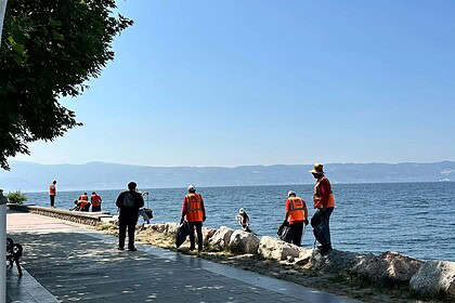 Dilovası Belediyesi’nden Marmara Denizi Günü’nde Tavşancıl Sahili’nde Çevre Temizliği